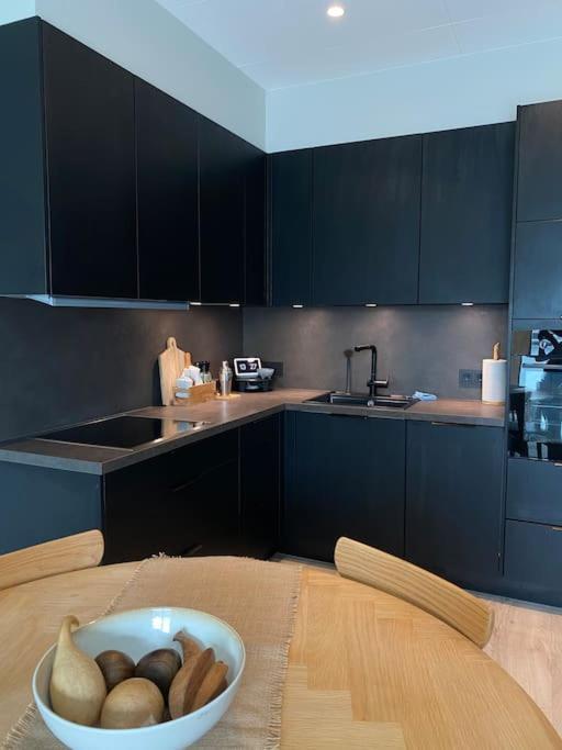 Nice & Cozy Two Bedroom Apartment With A Balcony อาคูเรย์รี ภายนอก รูปภาพ